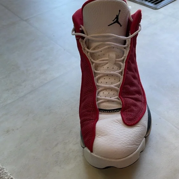 Nike Air Jordan 13 Retro - Picture 8 of 16